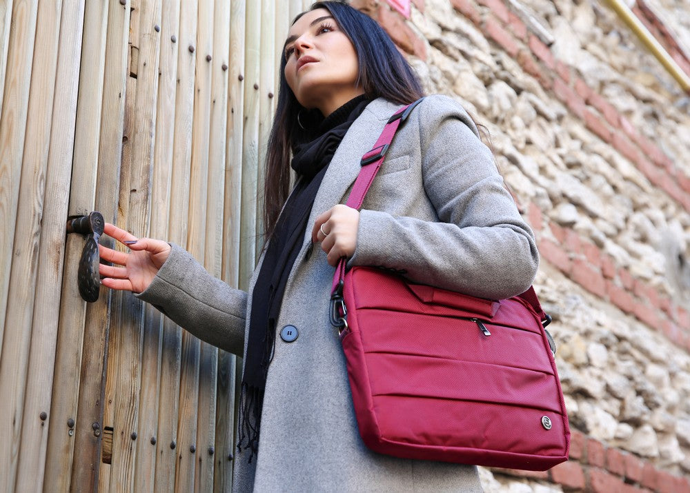 Canyon Case Notebook Bag