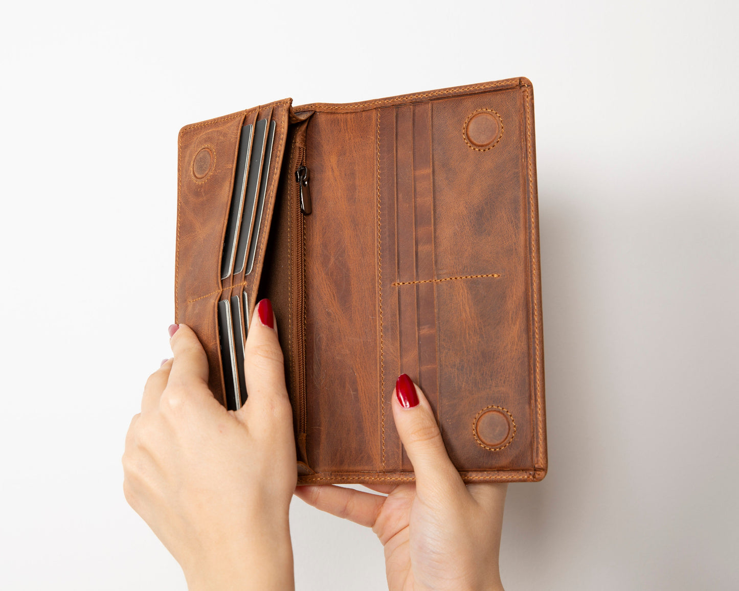 Aria Universal Leather Wallet