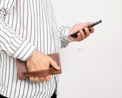 Aria Universal Leather Wallet