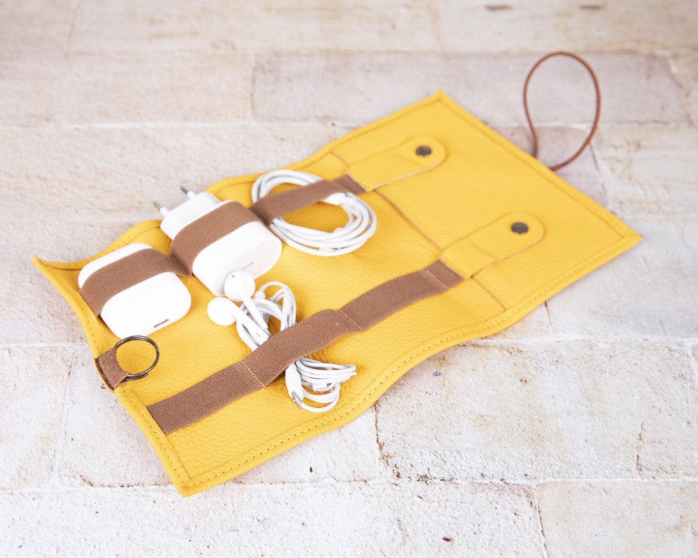 Foldable Leather Cable Organizer – Travel Cord & Tech Accessory Case