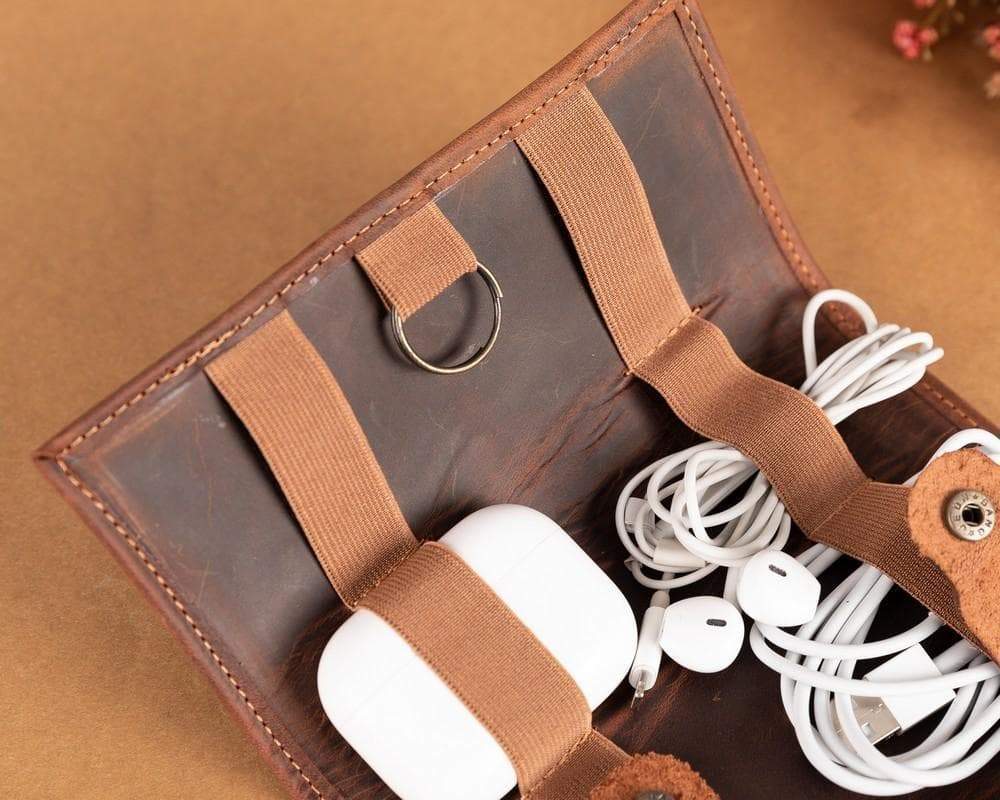 Foldable Leather Cable Organizer – Travel Cord & Tech Accessory Case