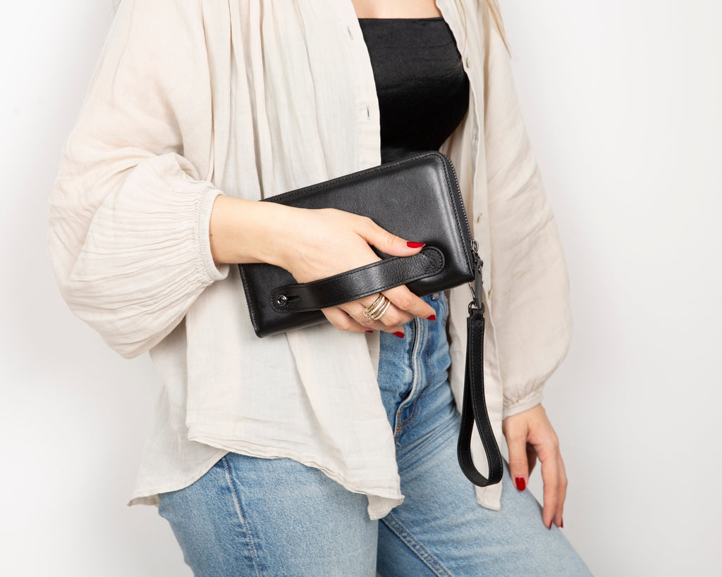 Heritage Unisex Leather Wallet & Phone Bag with Wrist Strap