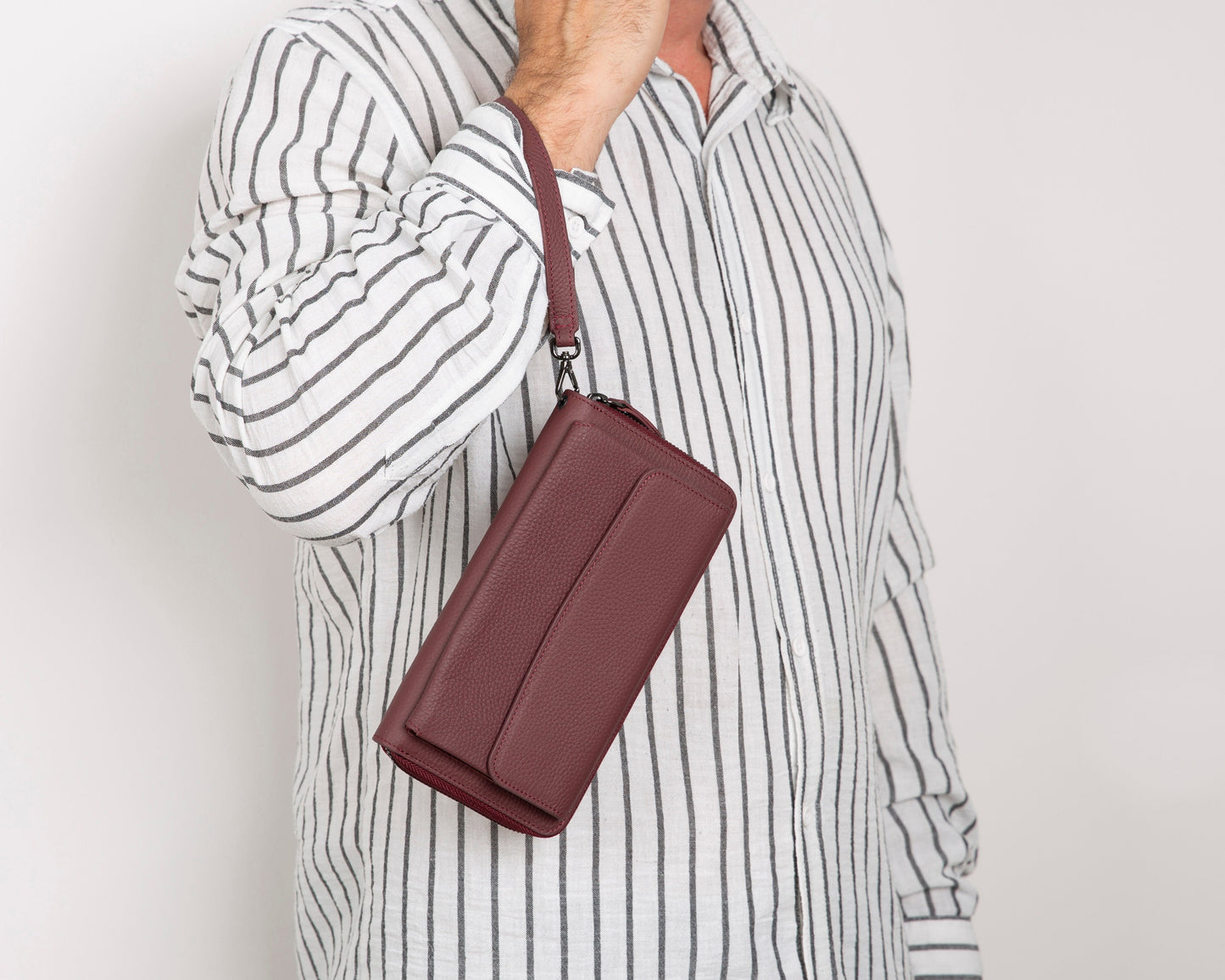 Heritage Unisex Leather Wallet & Phone Bag with Wrist Strap