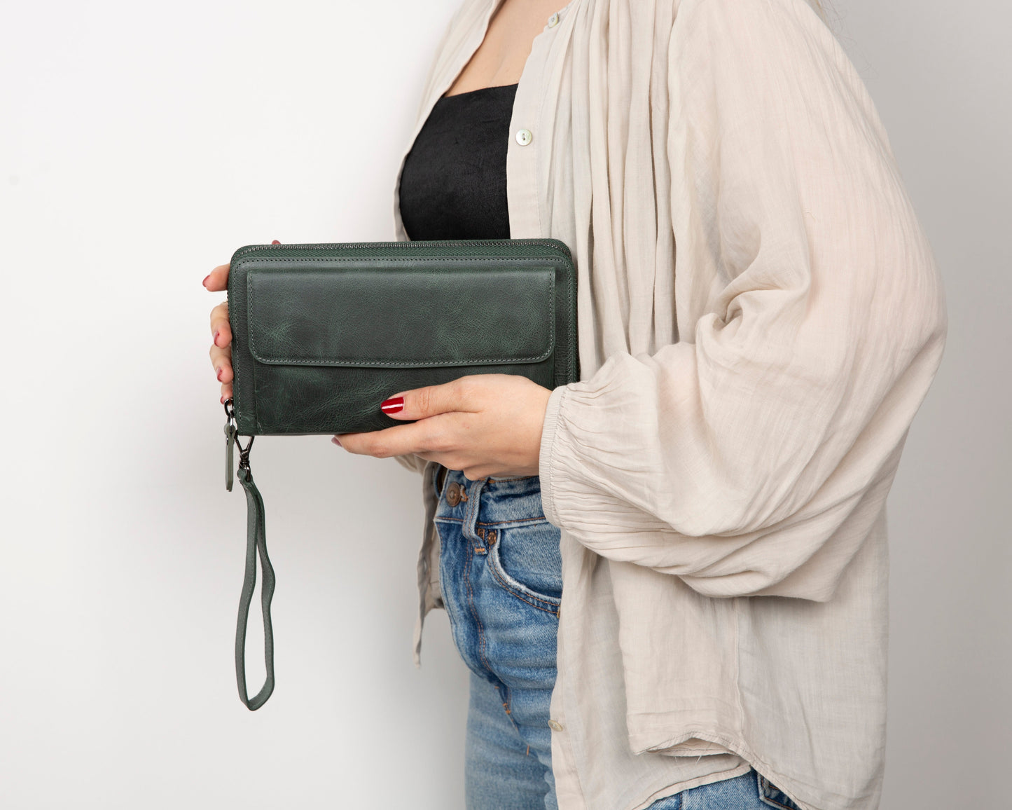 Heritage Unisex Leather Wallet & Phone Bag with Wrist Strap