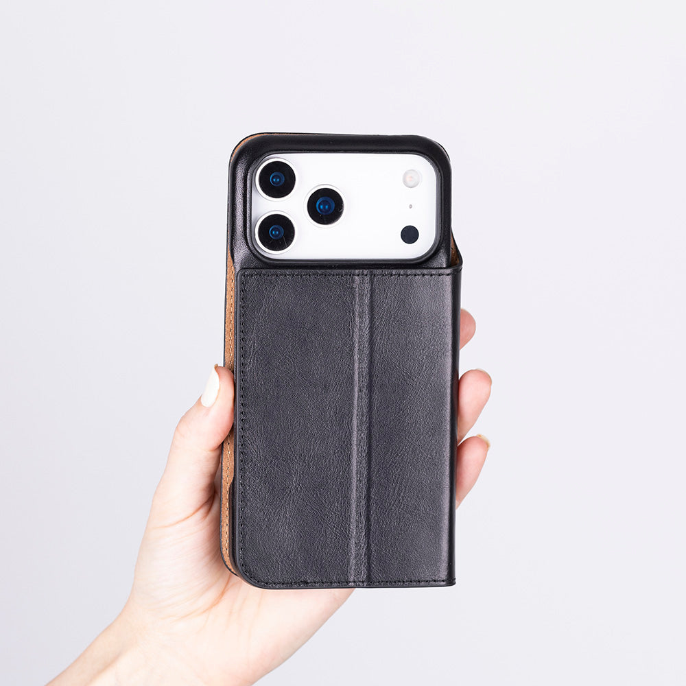 Leather iPhone 17 Pro Folio Case