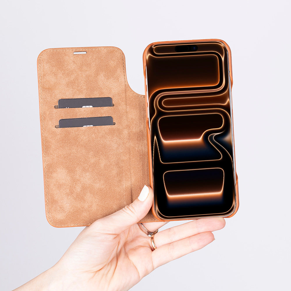 Leather iPhone 17 Pro Folio Case