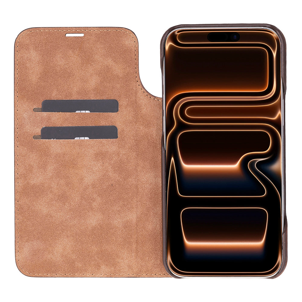 Leather iPhone 17 Pro Folio Case