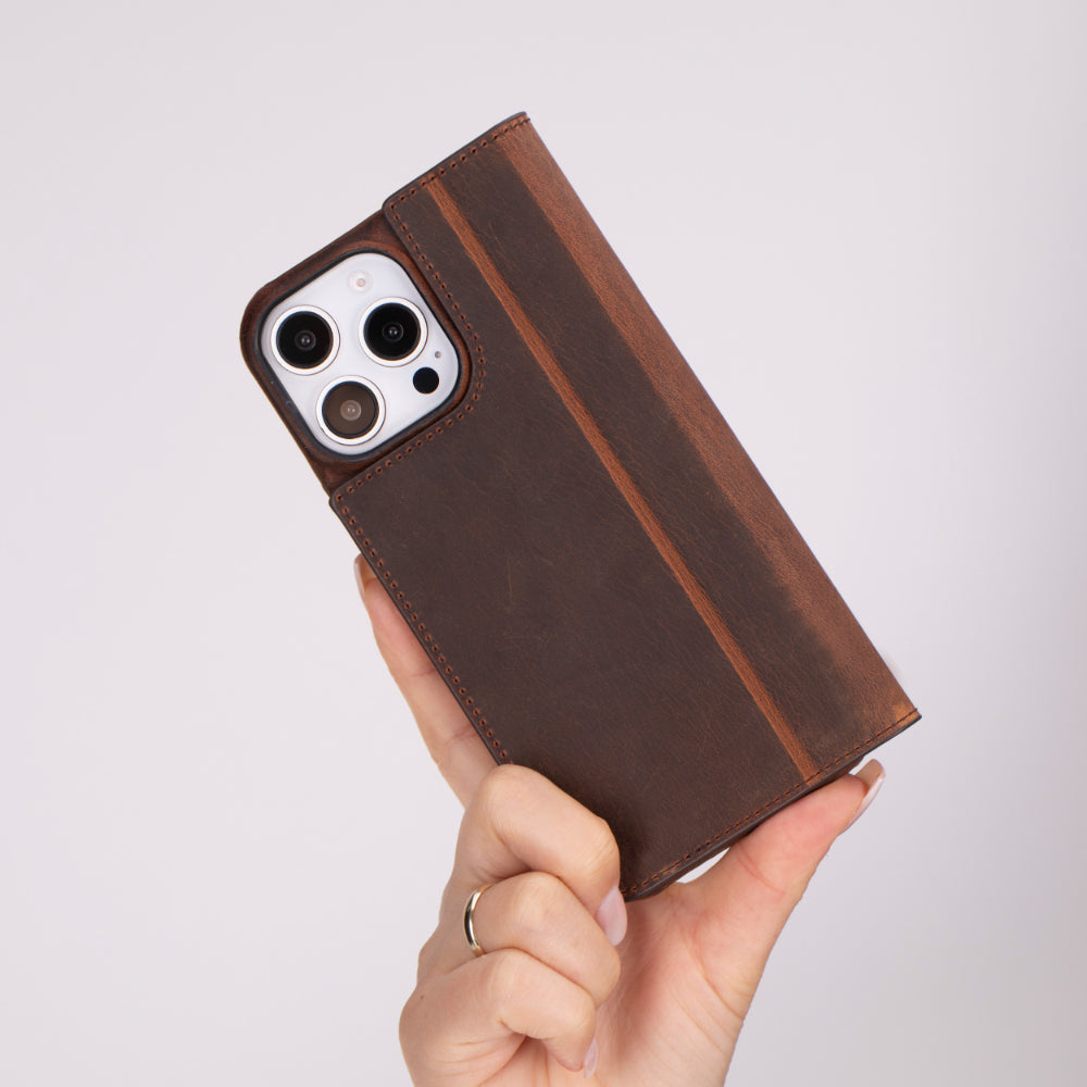 Sonat Leather iPhone 16 Pro Folio Case