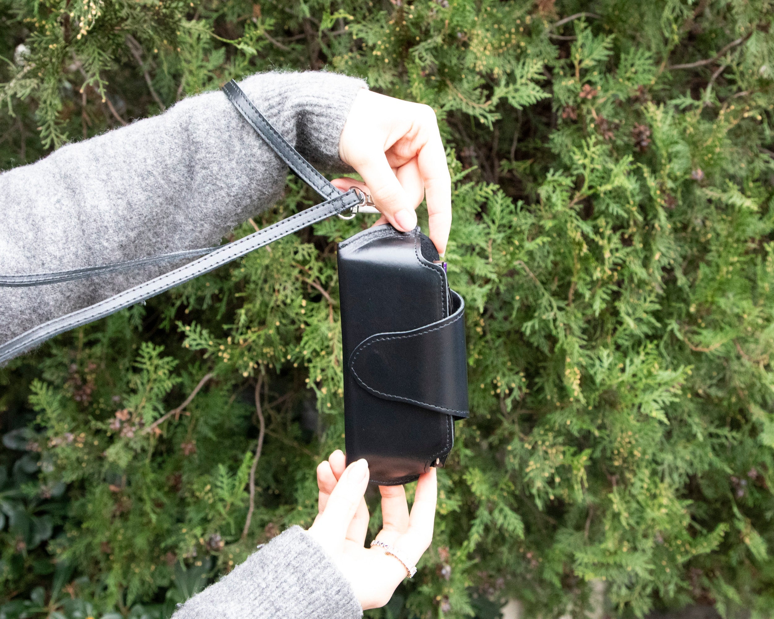 Riviera Leather Glasses Case with Strap