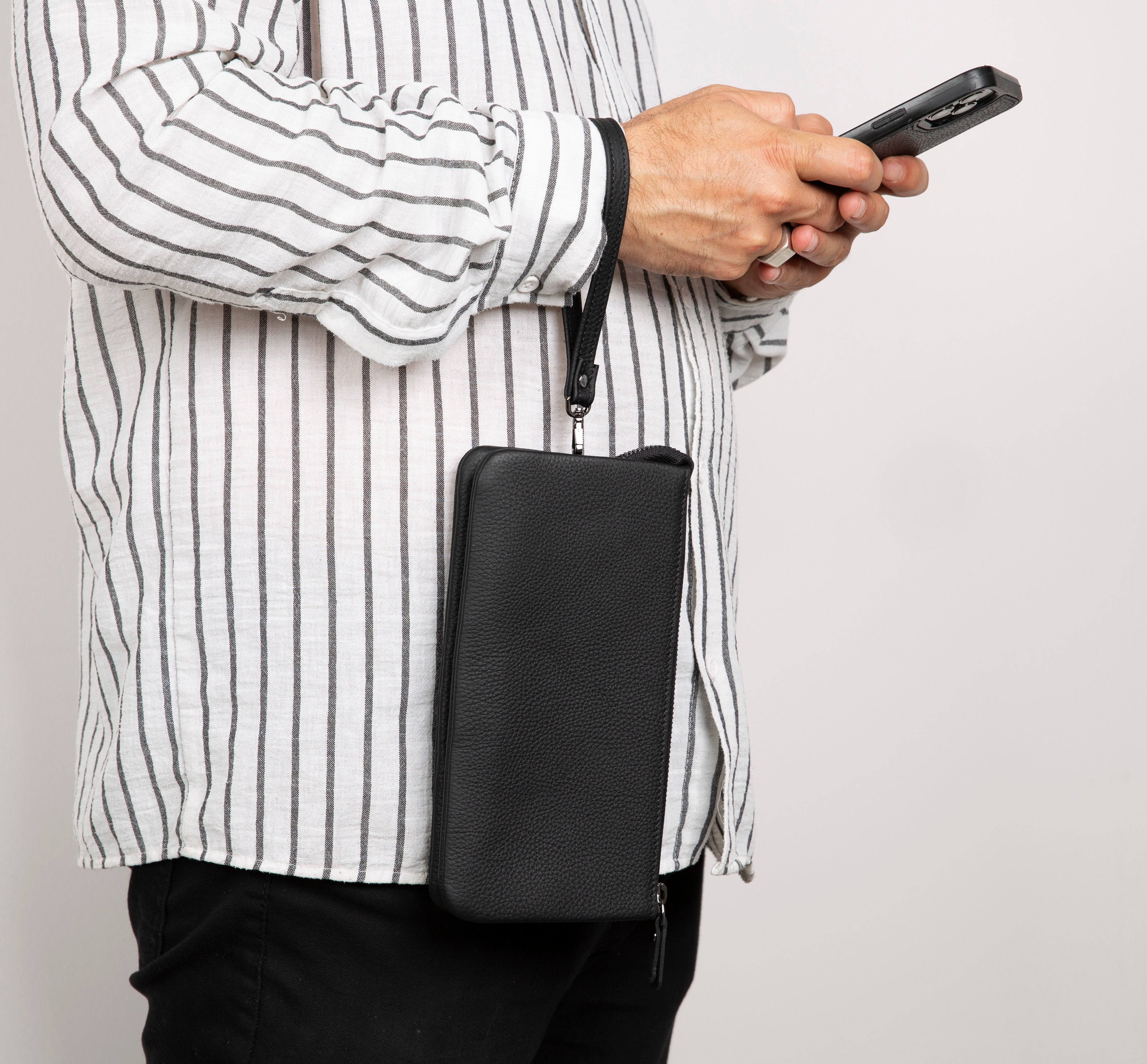 Verona Unisex Handcrafted Wristlet Leather Clutch Bag