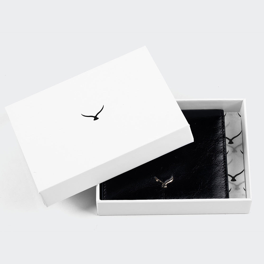 Women Leather Card Holder With Flap