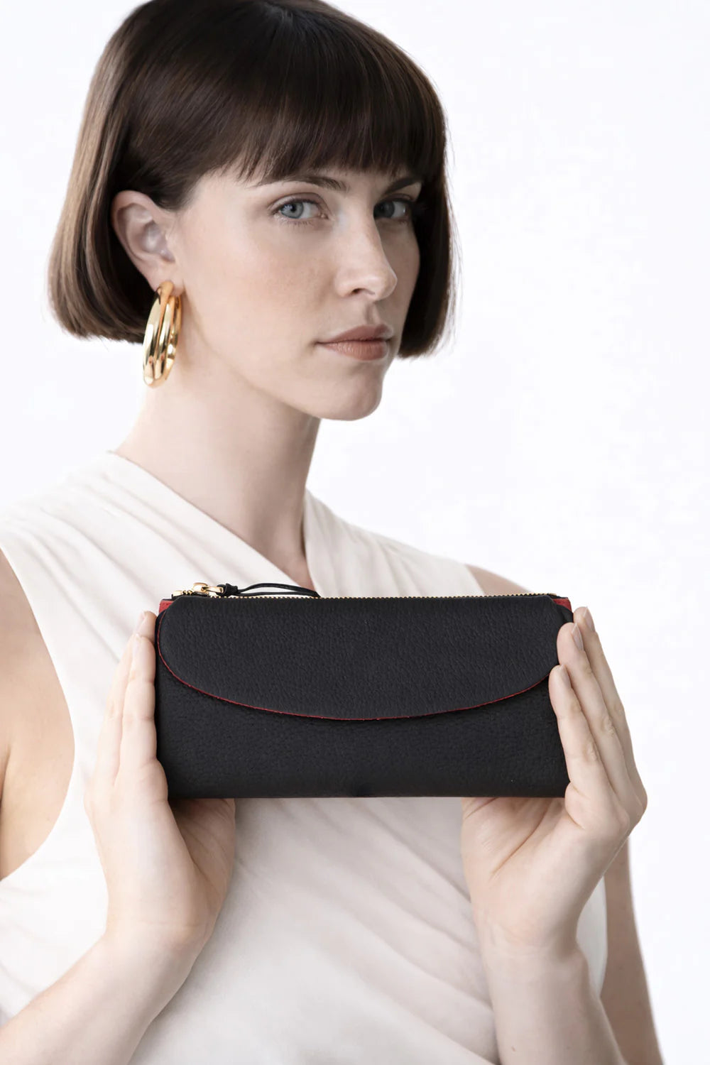 Women’s Leather Wallet Handbag with Zip Closure